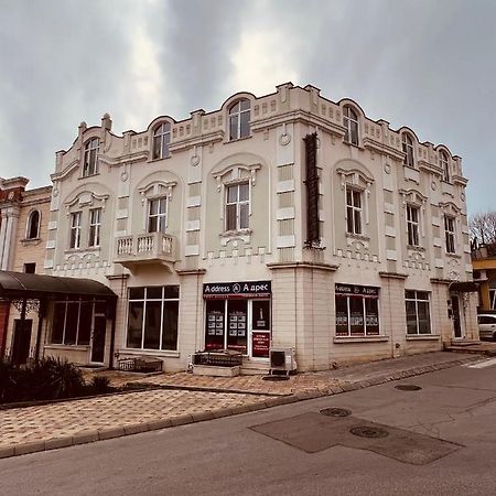 Hotel Central בלצ'יק מראה חיצוני תמונה