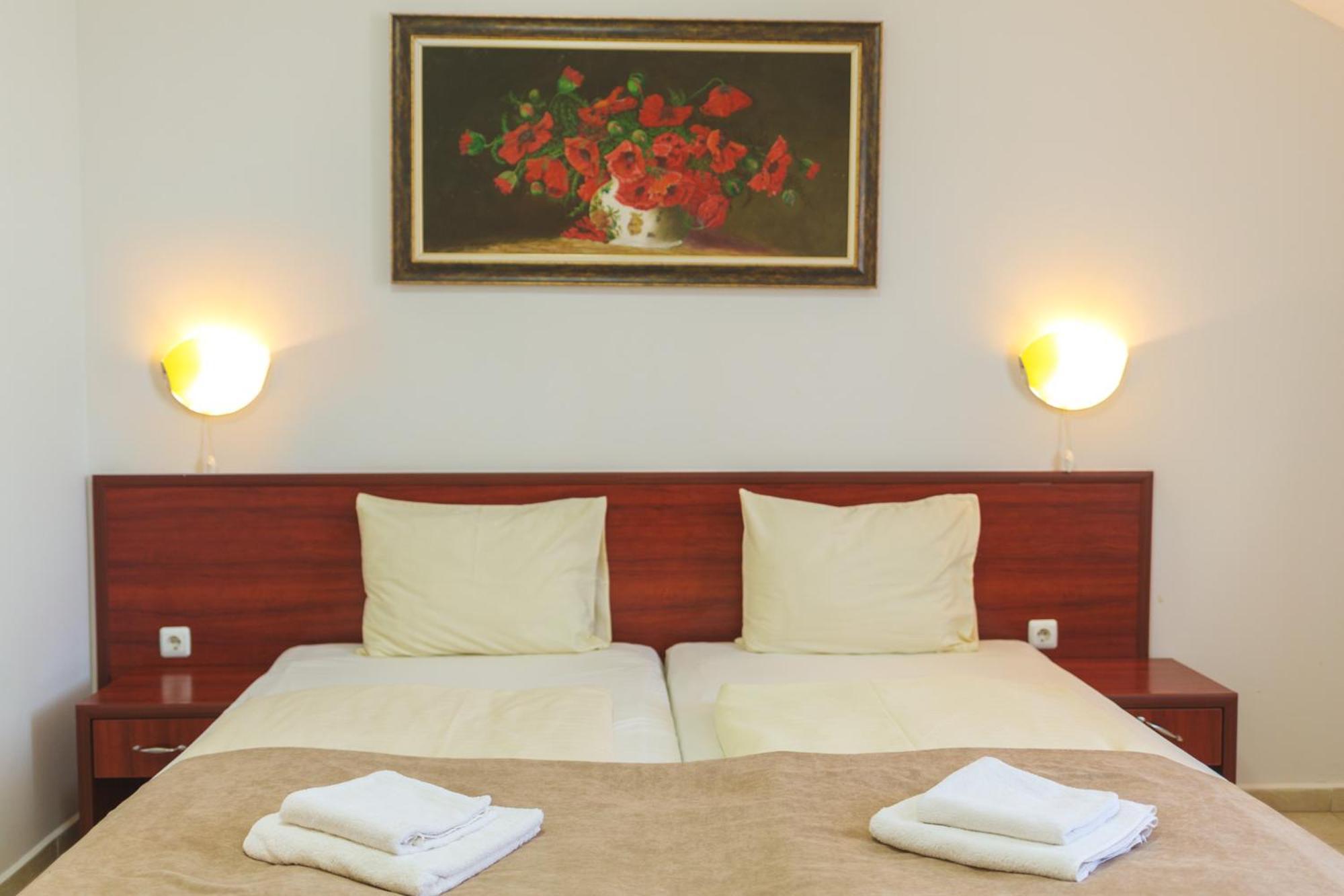 Hotel Central בלצ'יק מראה חיצוני תמונה