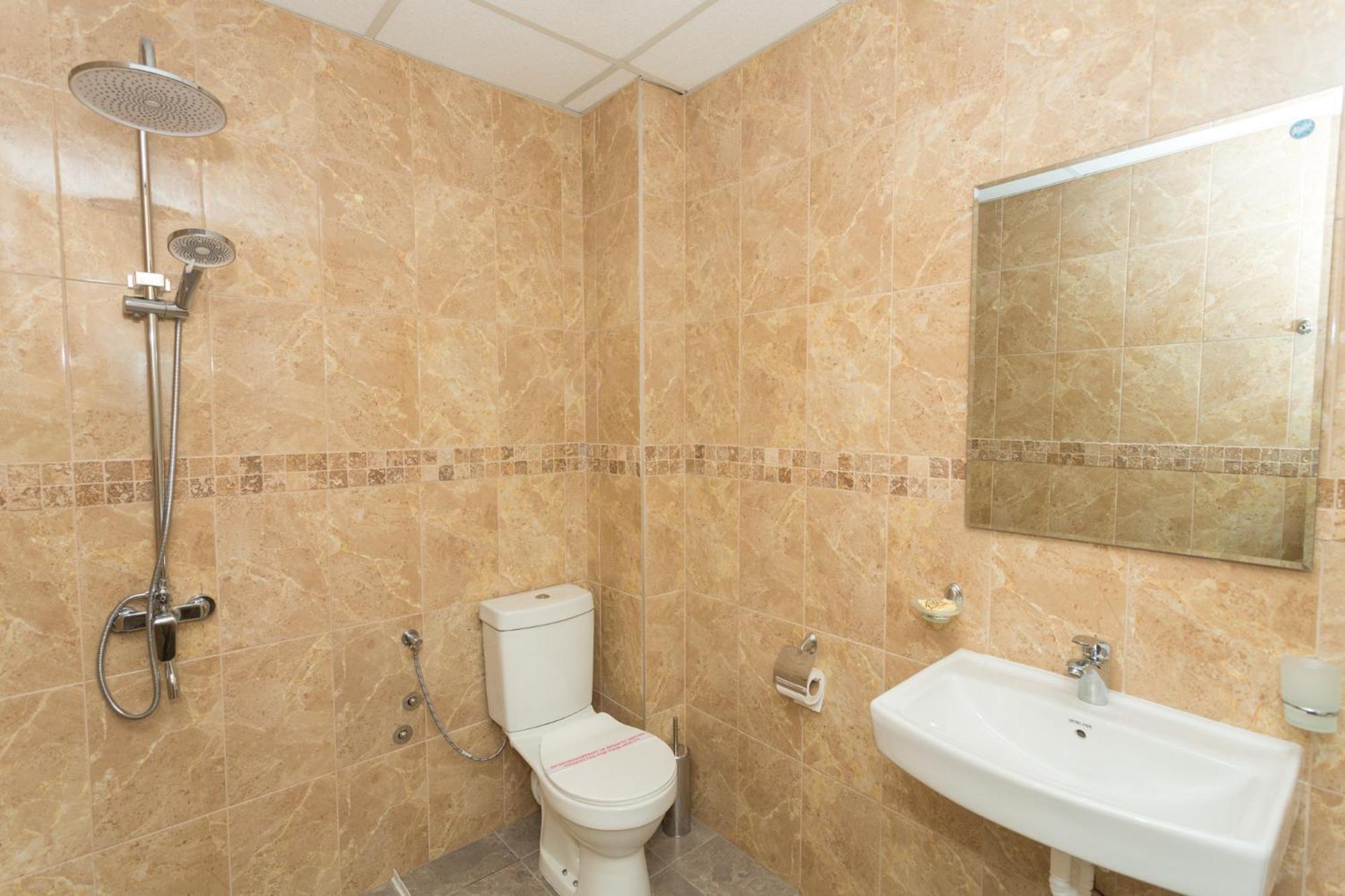 Hotel Central בלצ'יק מראה חיצוני תמונה